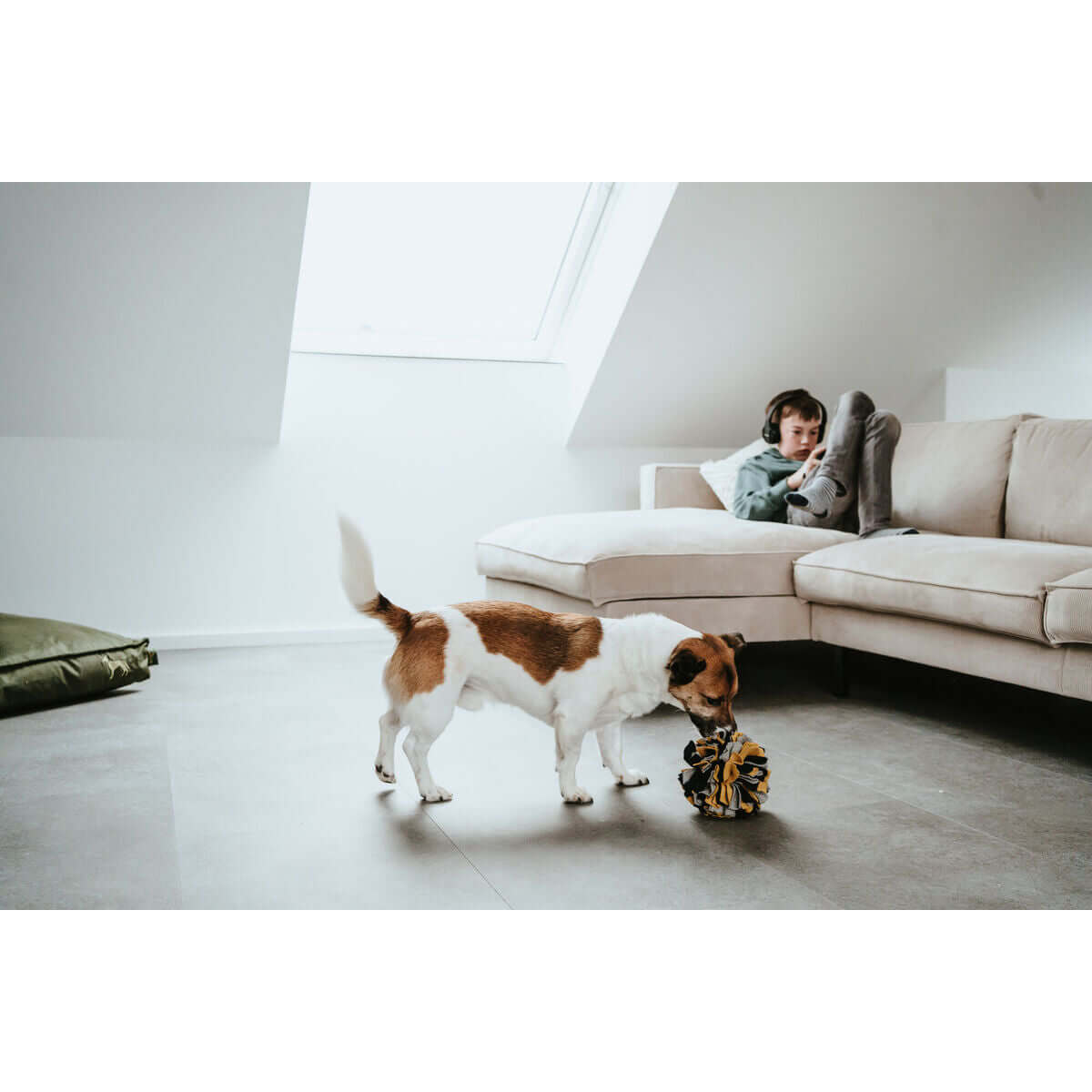 V4HEE563DB11E64FCB442CEE5D393741A75R5333597P5