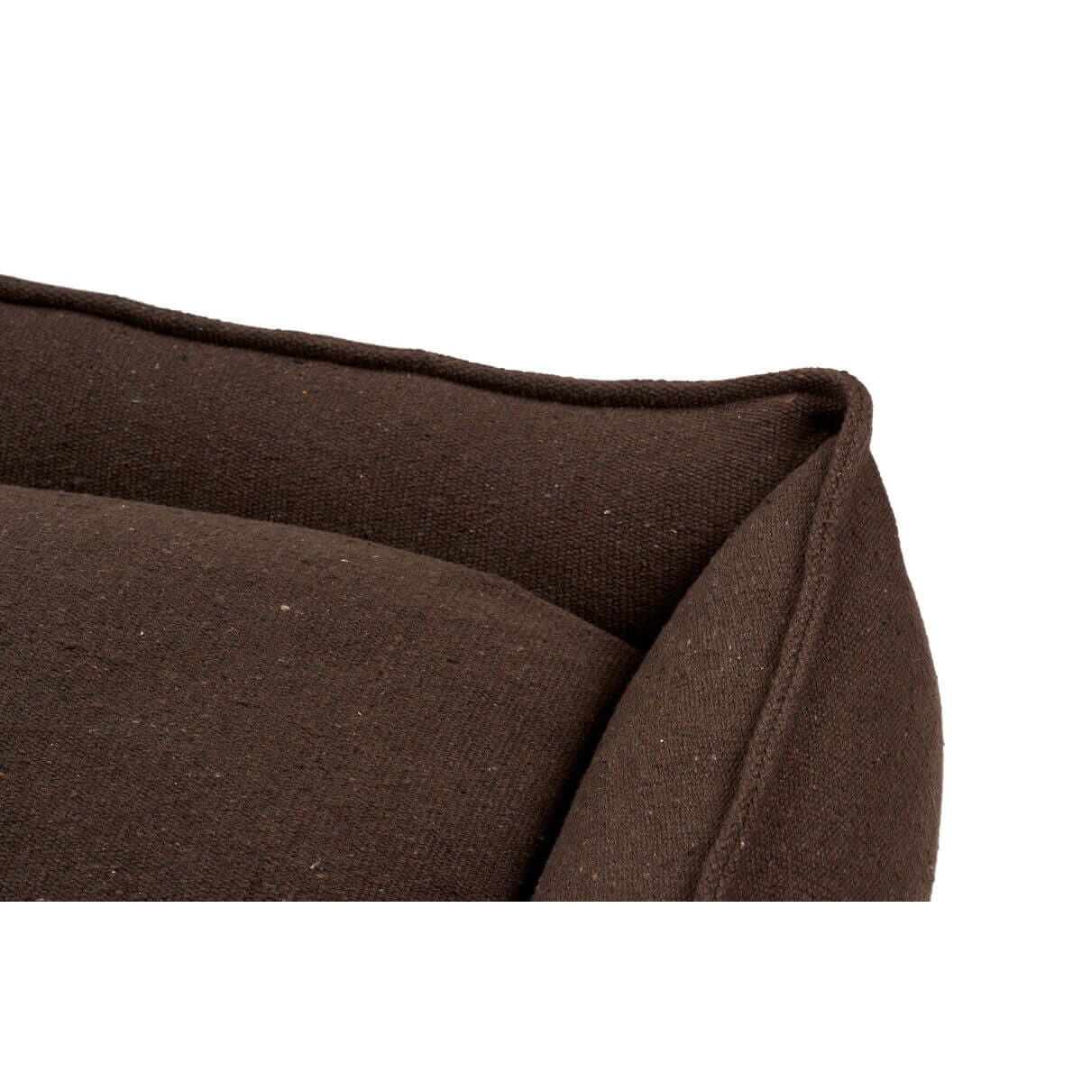 Detailansicht vom Hundebett Hunter Belluno Braun, weiches Polyester-Material in warmem Braun.